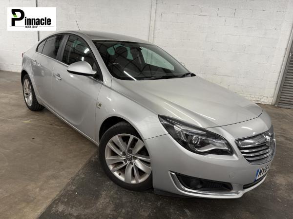 Vauxhall Insignia 1.8 16V SRi Hatchback 5dr Petrol Manual Euro 5 (140 ps)
