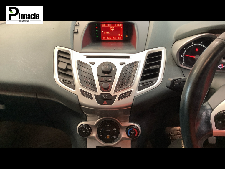 Ford Fiesta 1.4 Zetec Hatchback 5dr Petrol Manual (133 g/km, 94 bhp)