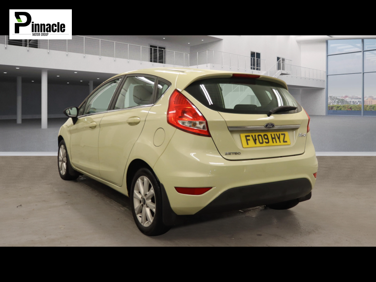 Ford Fiesta 1.4 Zetec Hatchback 5dr Petrol Manual (133 g/km, 94 bhp)