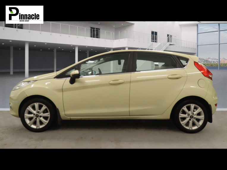 Ford Fiesta 1.4 Zetec Hatchback 5dr Petrol Manual (133 g/km, 94 bhp)