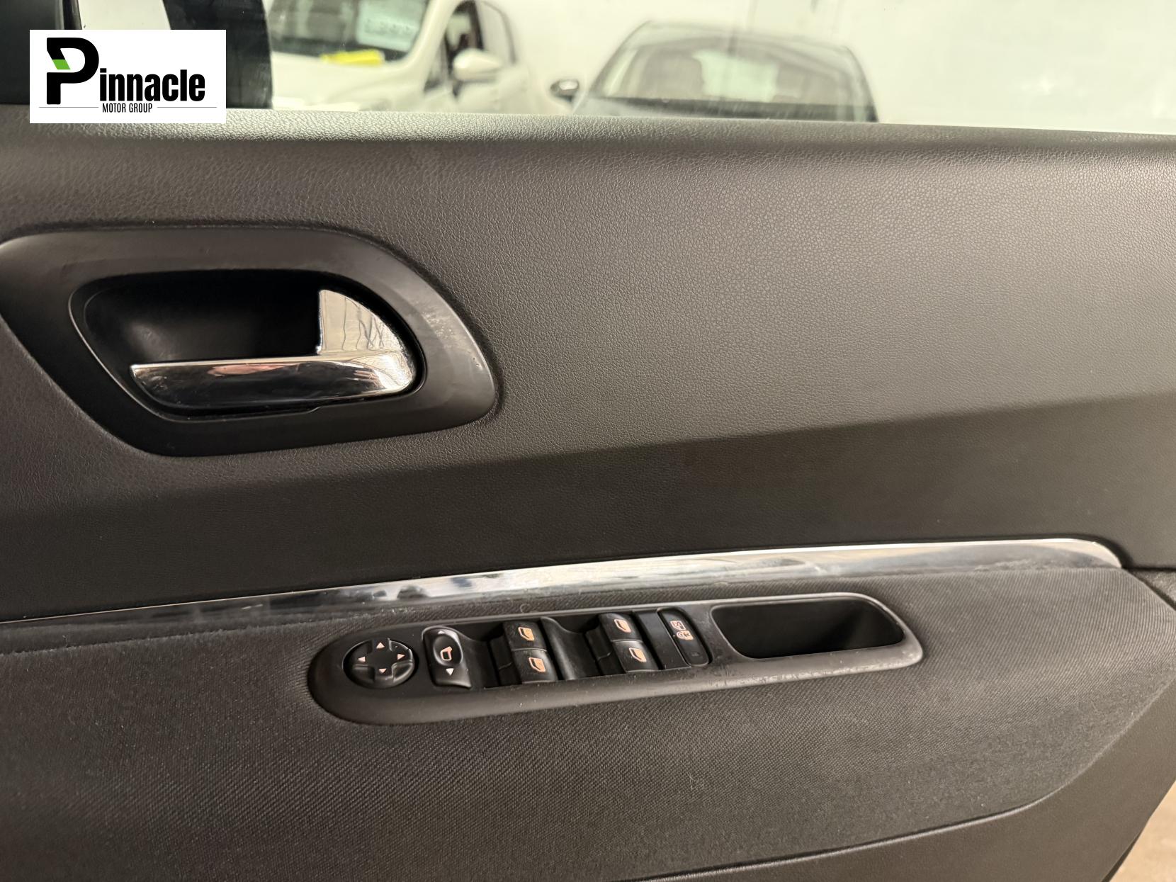 Peugeot 3008 1.6 e-HDi Active SUV 5dr Diesel EGC Euro 5 (s/s) (115 ps)