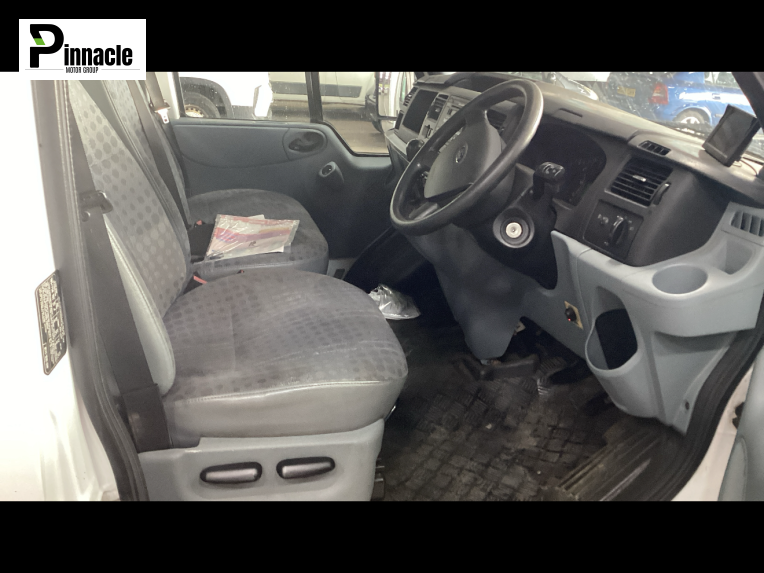 Ford Transit 2.2 TDCi 350 Chassis Cab 2dr Diesel Manual RWD L4 (DRW) (123 bhp)