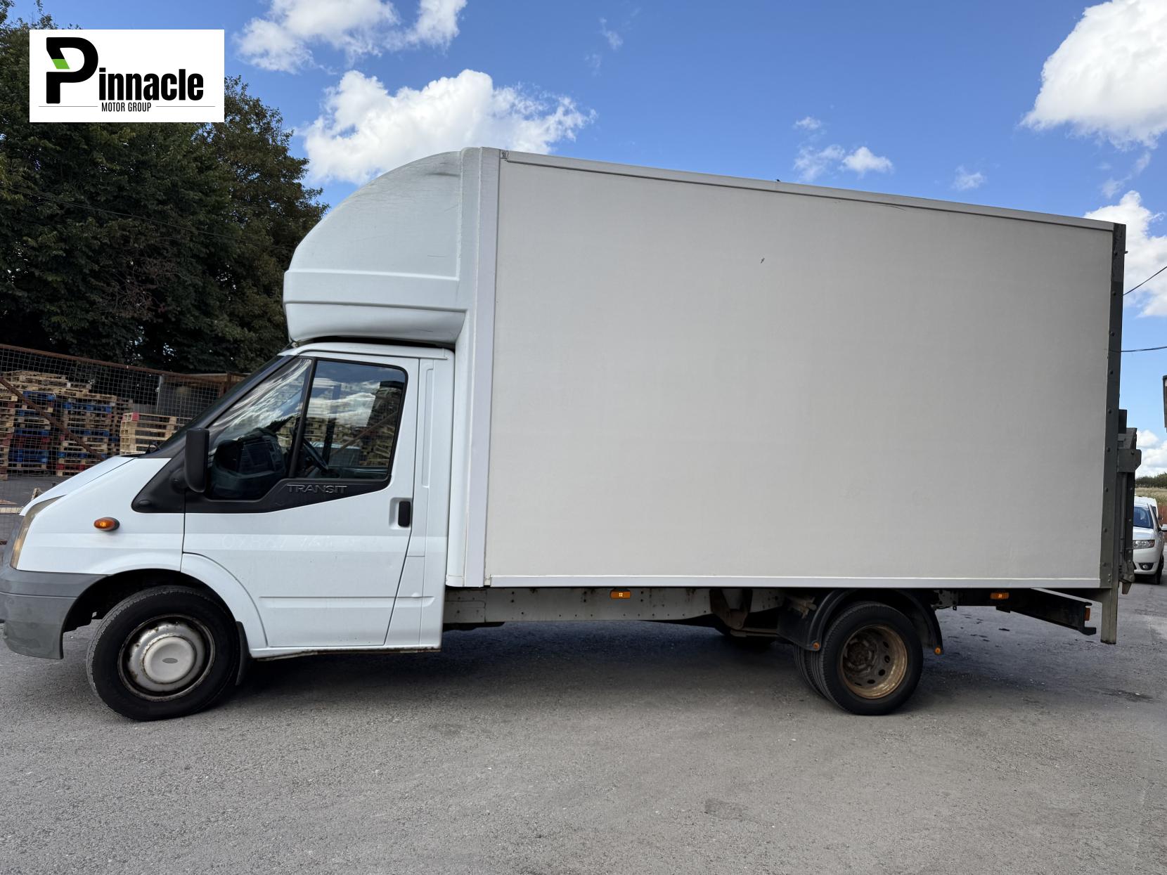 Ford Transit 2.2 Luton (2000 - 2015)