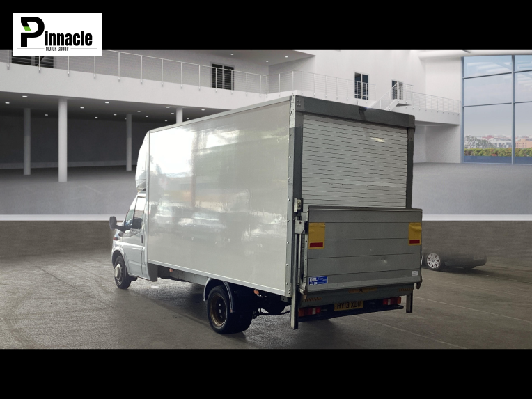 Ford Transit 2.2 TDCi 350 Chassis Cab 2dr Diesel Manual RWD L4 (DRW) (123 bhp)