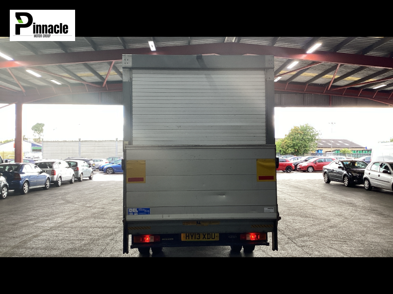 Ford Transit 2.2 TDCi 350 Chassis Cab 2dr Diesel Manual RWD L4 (DRW) (123 bhp)