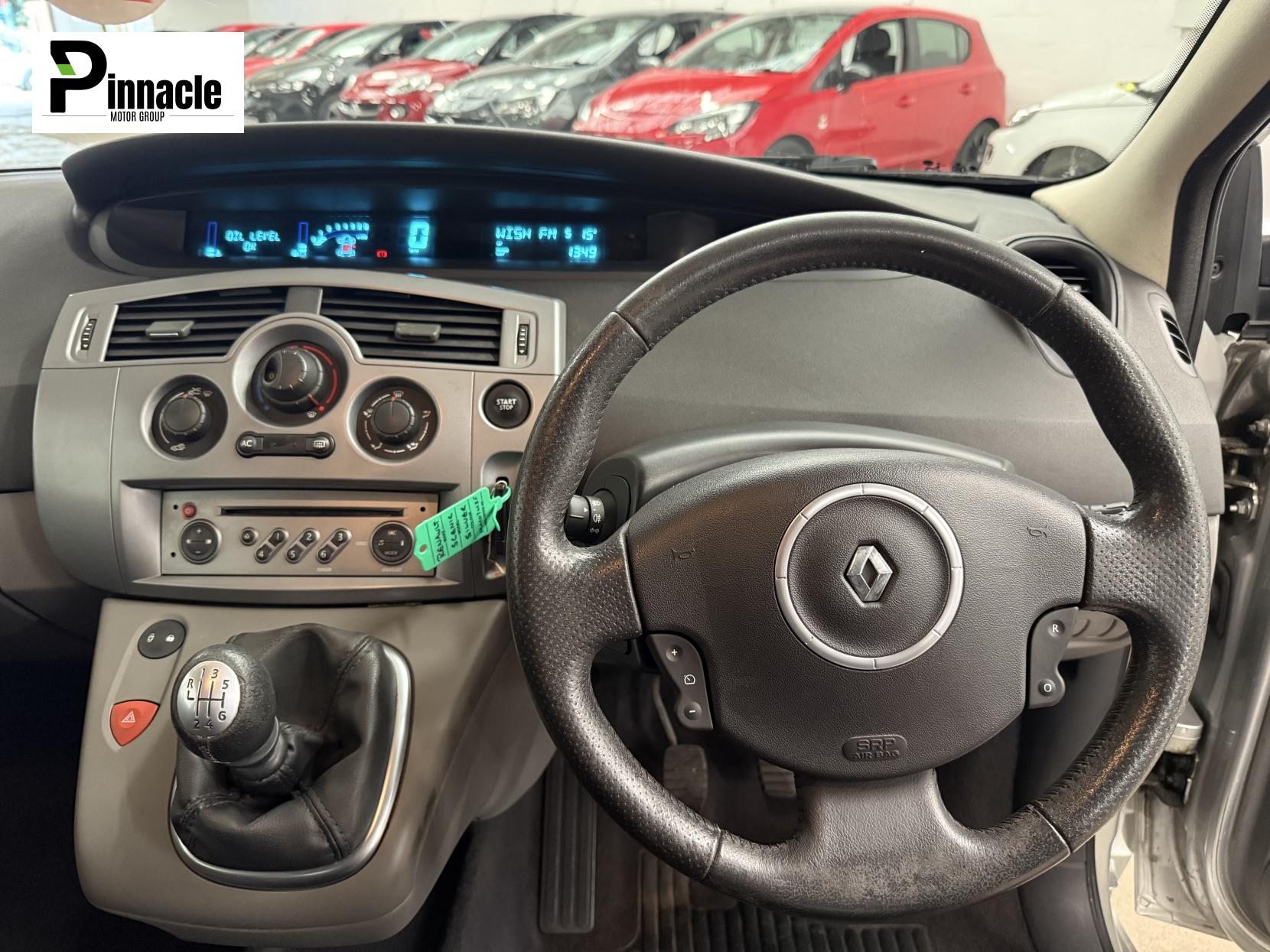 Renault Scenic 1.6 VVT Dynamique MPV 5dr Petrol Manual (182 g/km, 111 bhp)