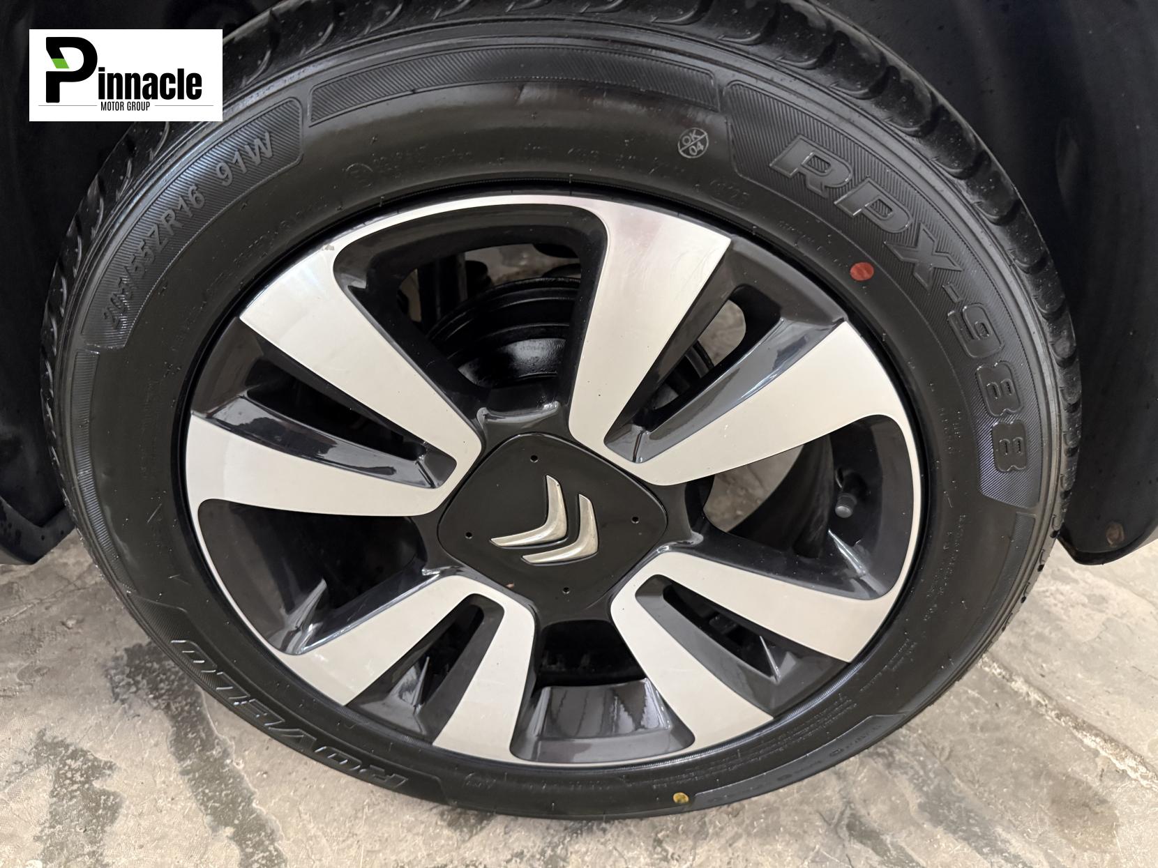 Citroen C3 1.2 PureTech Flair Hatchback 5dr Petrol Manual Euro 6 (82 ps)