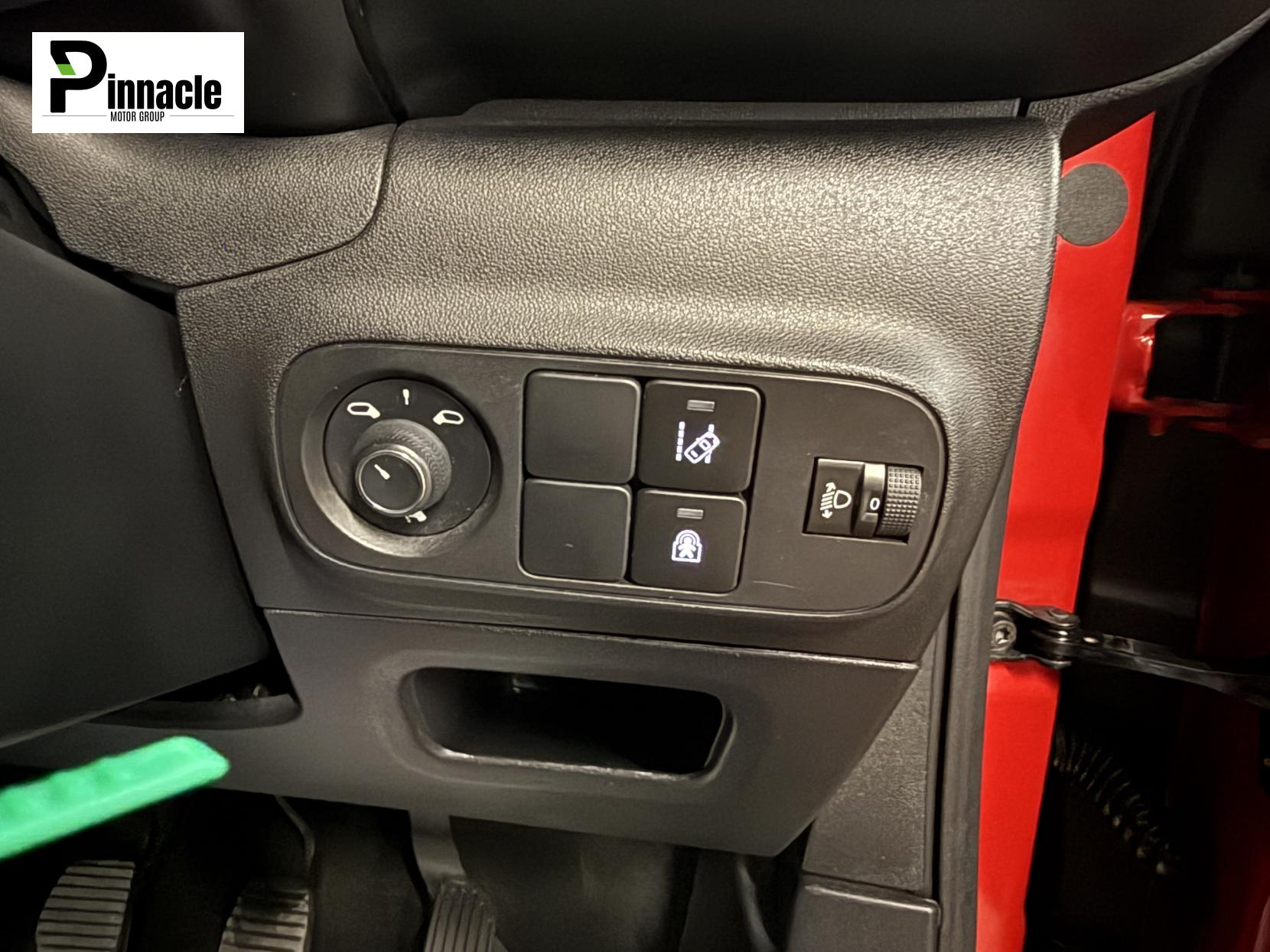 Citroen C3 1.2 PureTech Flair Hatchback 5dr Petrol Manual Euro 6 (82 ps)