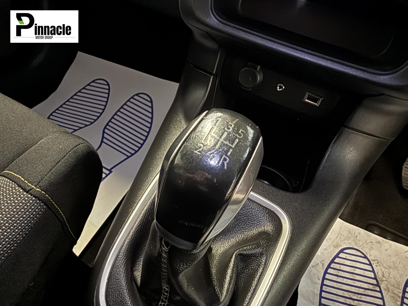 Citroen C3 1.2 PureTech Flair Hatchback 5dr Petrol Manual Euro 6 (82 ps)