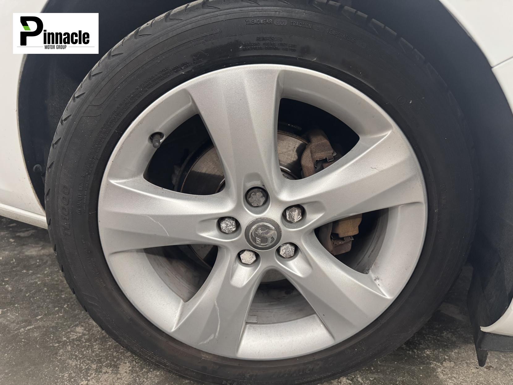 Vauxhall Astra 1.6 16v SRi Hatchback 5dr Petrol Manual Euro 5 (115 ps)