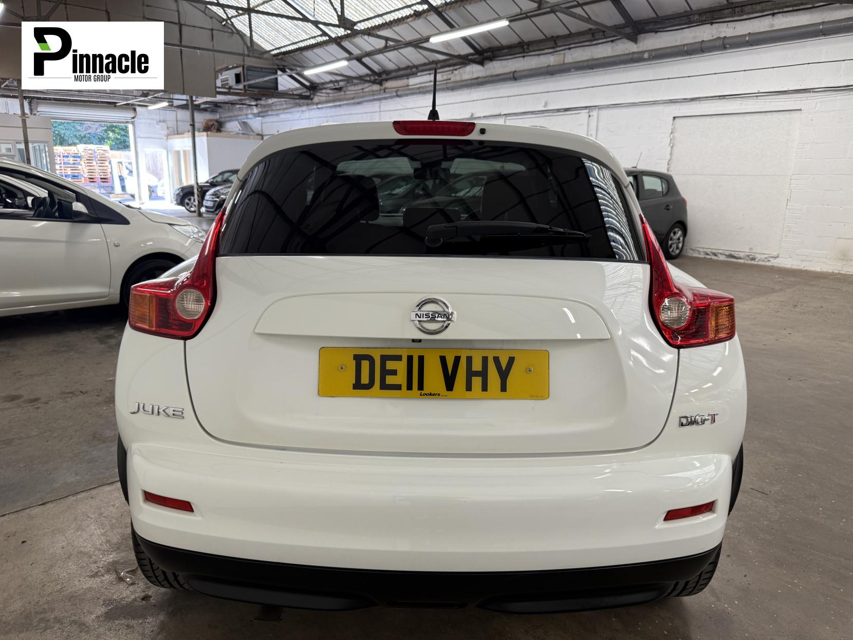 Nissan Juke 1.6 DIG-T Tekna SUV 5dr Petrol Manual Euro 5 (190 ps)