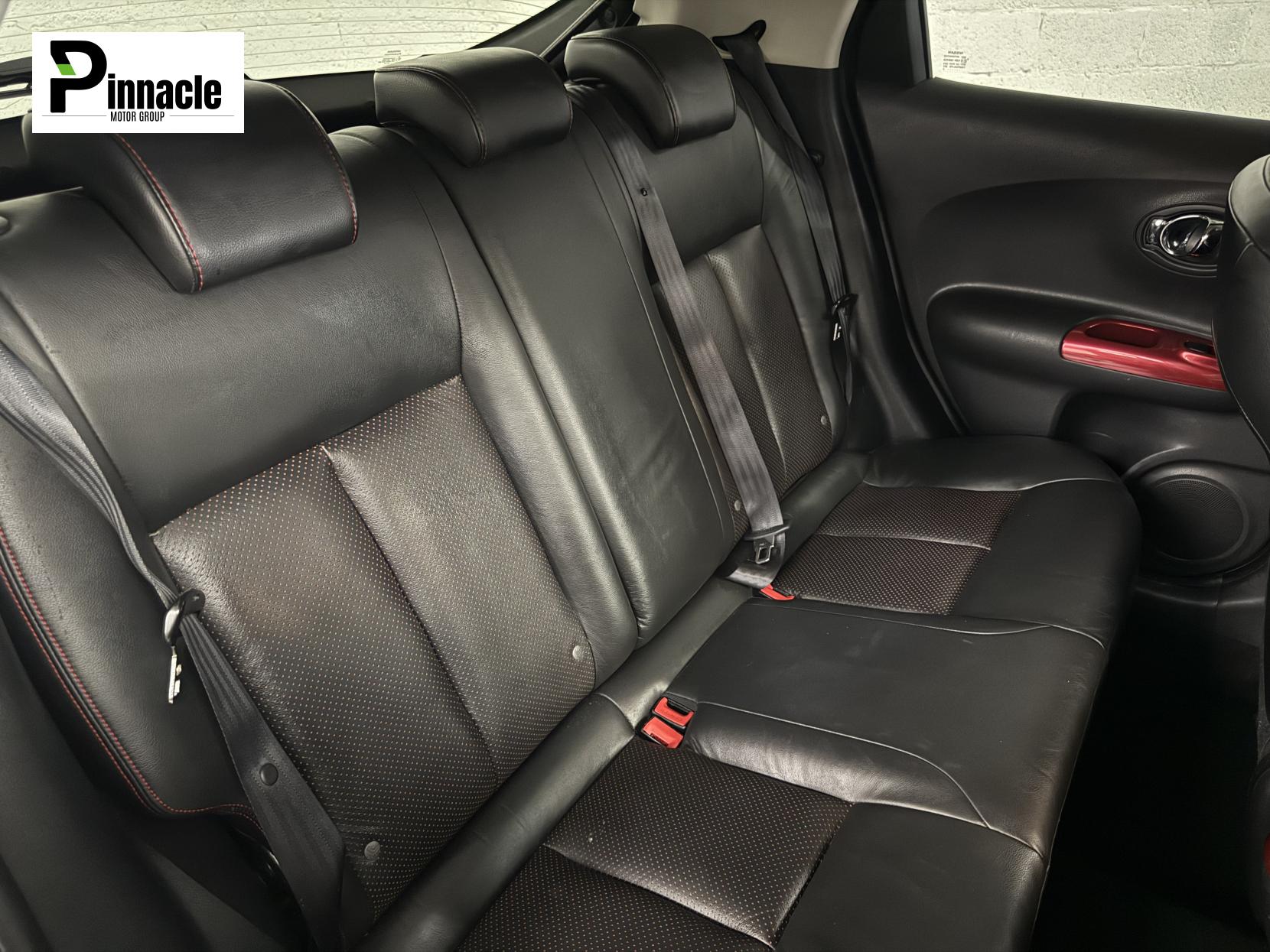 Nissan Juke 1.6 DIG-T Tekna SUV 5dr Petrol Manual Euro 5 (190 ps)