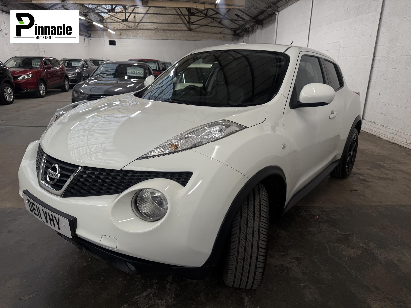 Nissan Juke 1.6 DIG-T Tekna SUV 5dr Petrol Manual Euro 5 (190 ps)