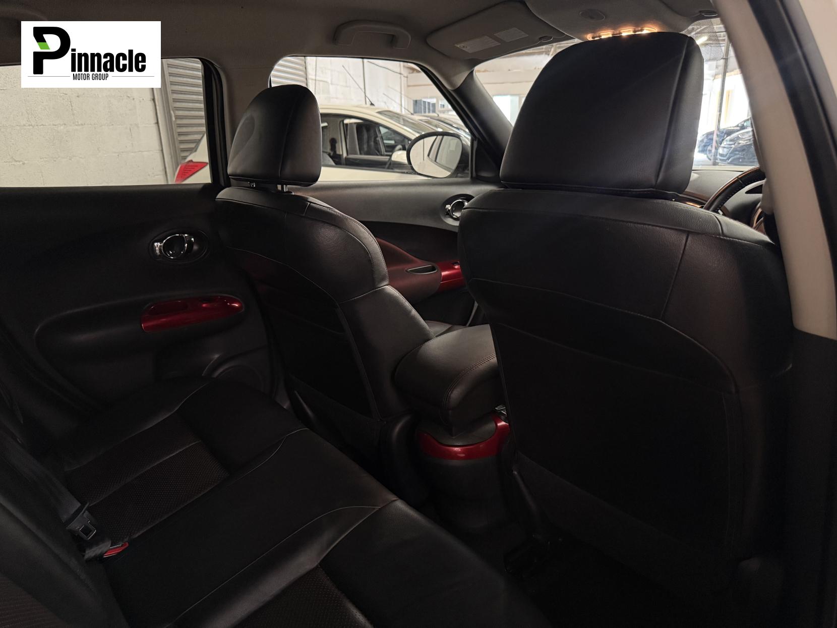 Nissan Juke 1.6 DIG-T Tekna SUV 5dr Petrol Manual Euro 5 (190 ps)