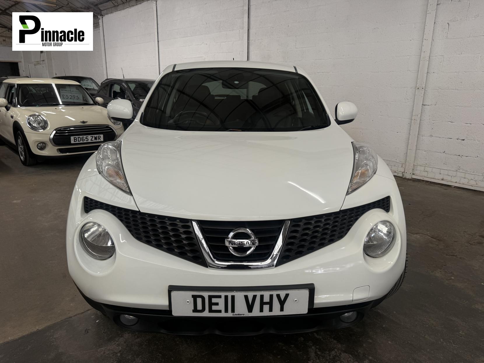 Nissan Juke 1.6 DIG-T Tekna SUV 5dr Petrol Manual Euro 5 (190 ps)