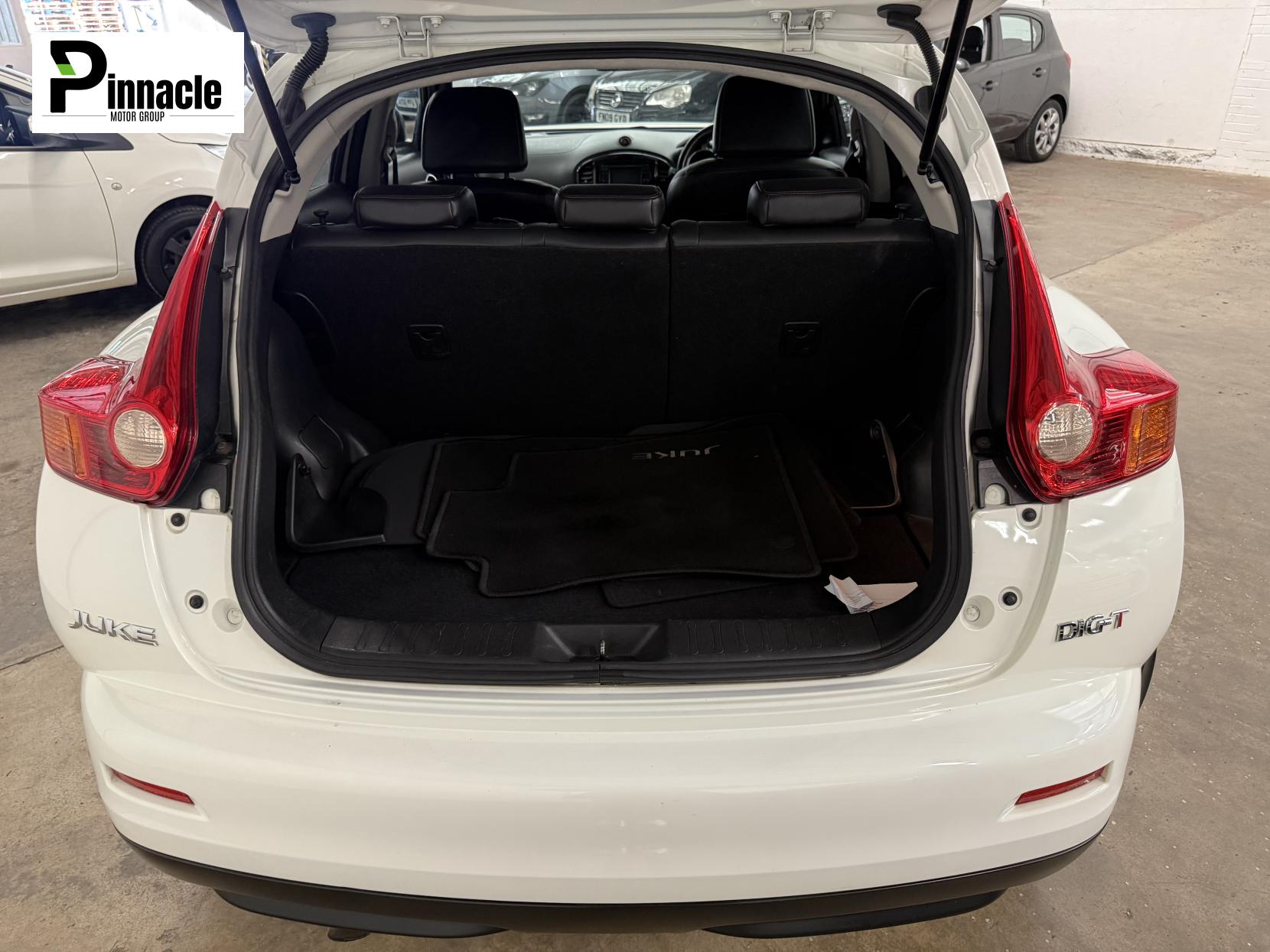 Nissan Juke 1.6 DIG-T Tekna SUV 5dr Petrol Manual Euro 5 (190 ps)