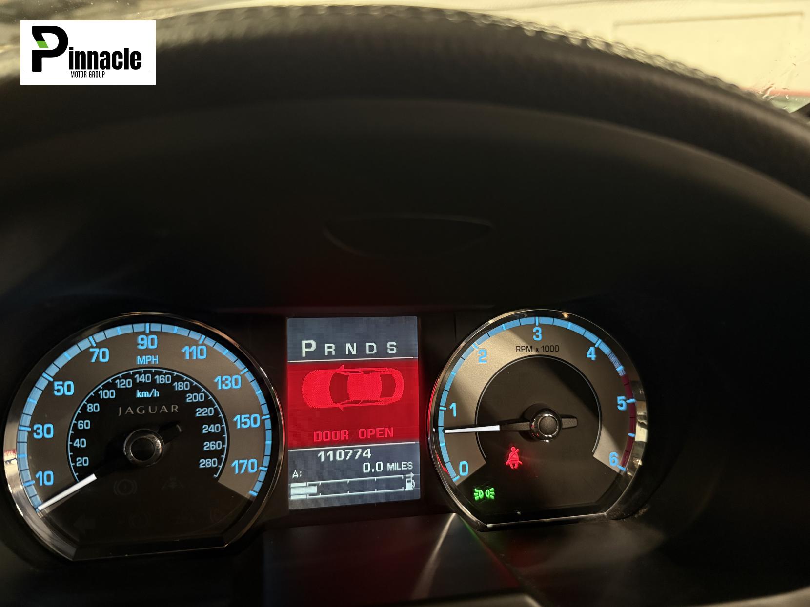 Jaguar XF 3.0d V6 Luxury Saloon 4dr Diesel Auto Euro 5 (240 ps)