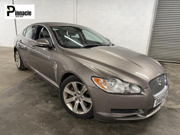 Jaguar XF 3.0d V6 Luxury Saloon 4dr Diesel Auto Euro 5 (240 ps)