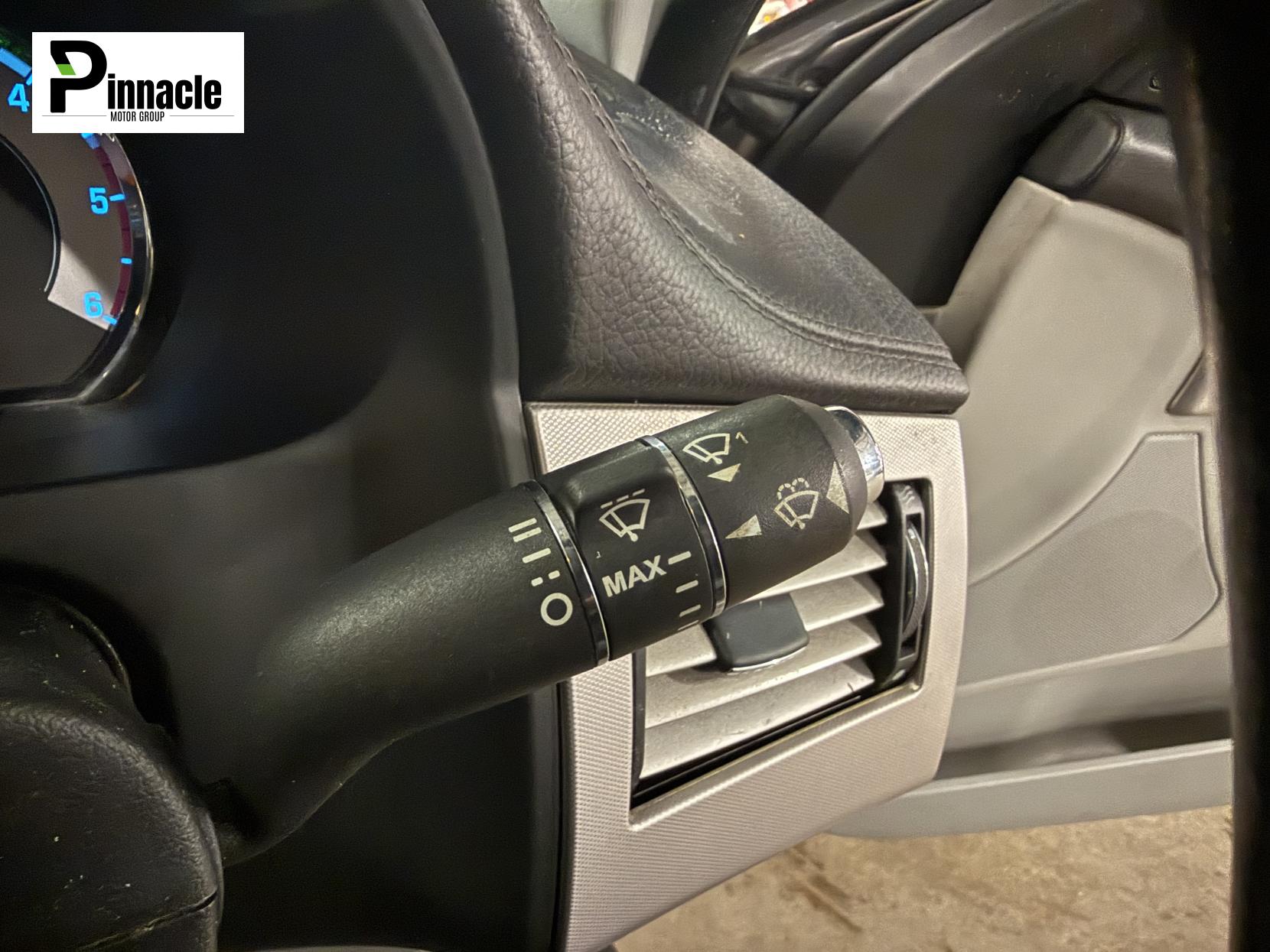 Jaguar XF 3.0d V6 Luxury Saloon 4dr Diesel Auto Euro 5 (240 ps)