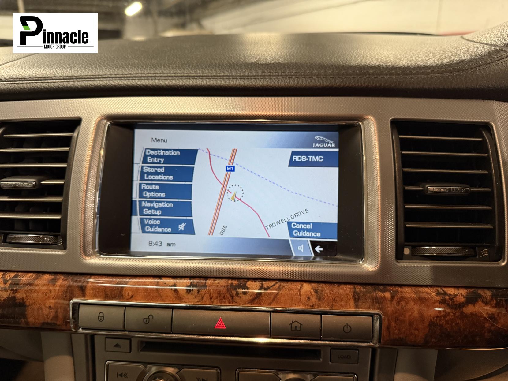 Jaguar XF 3.0d V6 Luxury Saloon 4dr Diesel Auto Euro 5 (240 ps)