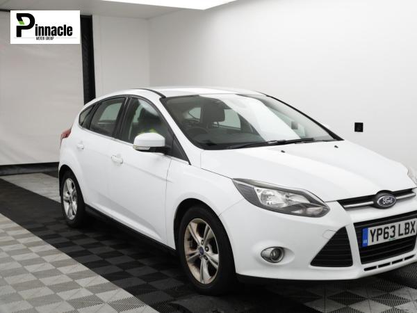 Ford Focus 1.6 TDCi Zetec Hatchback 5dr Diesel Manual Euro 5 (s/s) (115 ps)