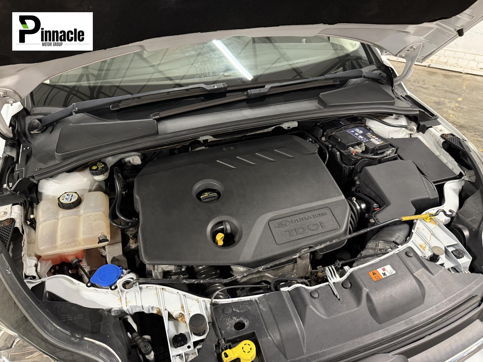 Ford Focus 1.6 TDCi Zetec Hatchback 5dr Diesel Manual Euro 5 (s/s) (115 ps)