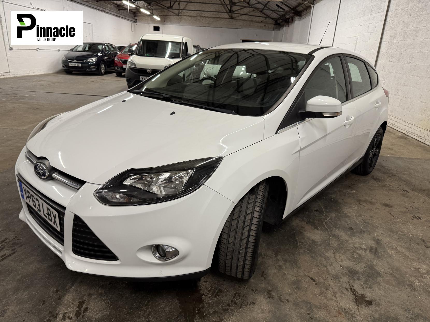 Ford Focus 1.6 TDCi Zetec Hatchback 5dr Diesel Manual Euro 5 (s/s) (115 ps)