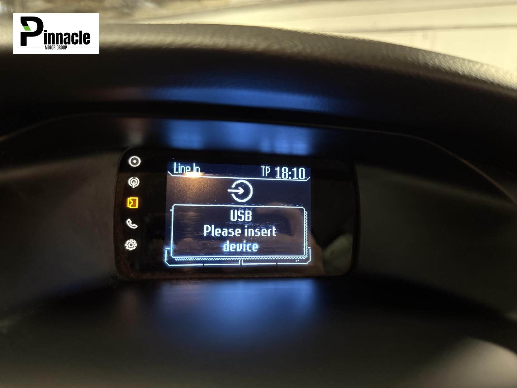 Ford Focus 1.6 TDCi Zetec Hatchback 5dr Diesel Manual Euro 5 (s/s) (115 ps)