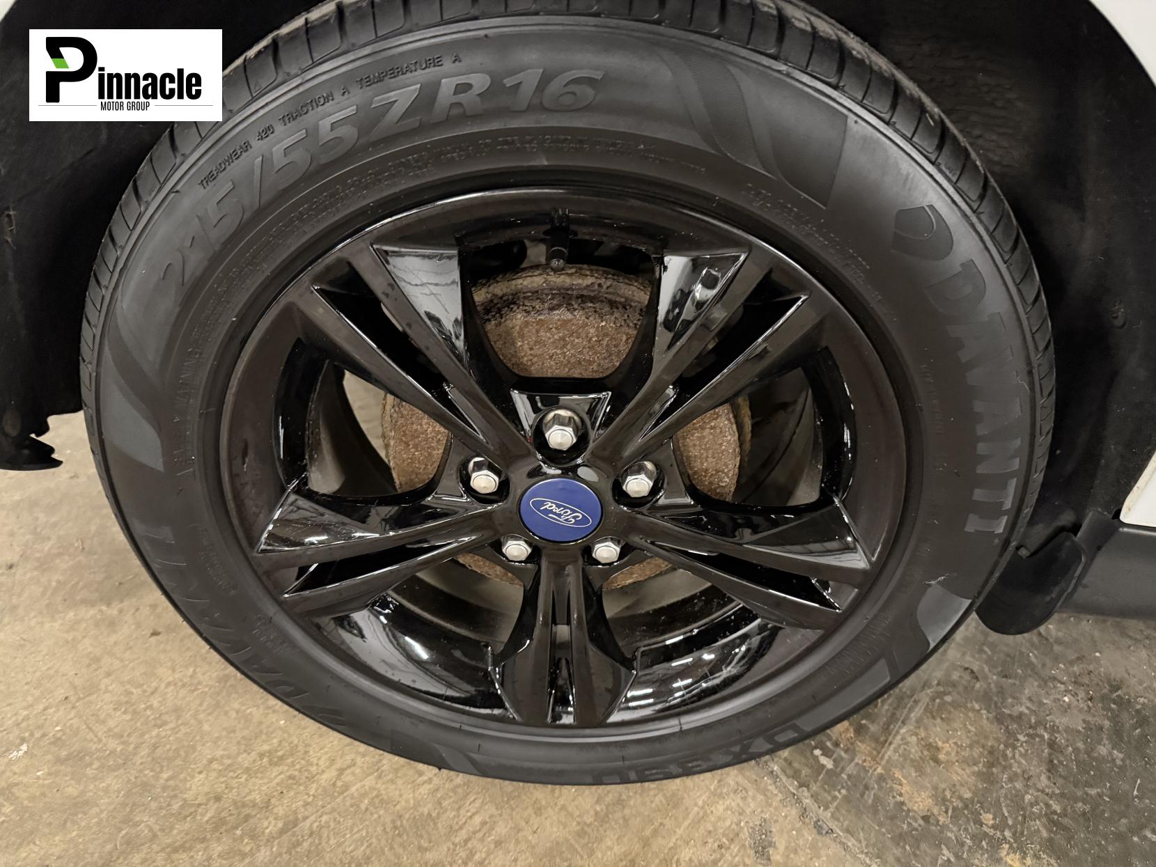 Ford Focus 1.6 TDCi Zetec Hatchback 5dr Diesel Manual Euro 5 (s/s) (115 ps)