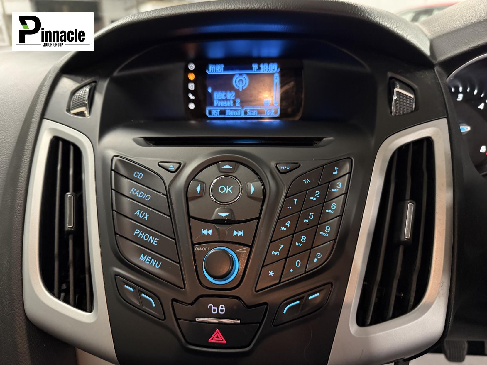 Ford Focus 1.6 TDCi Zetec Hatchback 5dr Diesel Manual Euro 5 (s/s) (115 ps)