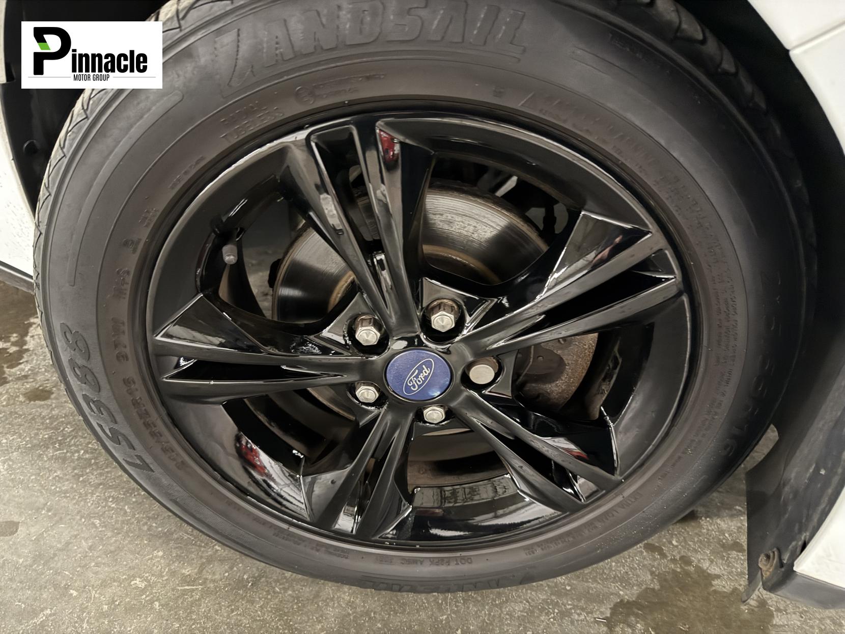 Ford Focus 1.6 TDCi Zetec Hatchback 5dr Diesel Manual Euro 5 (s/s) (115 ps)