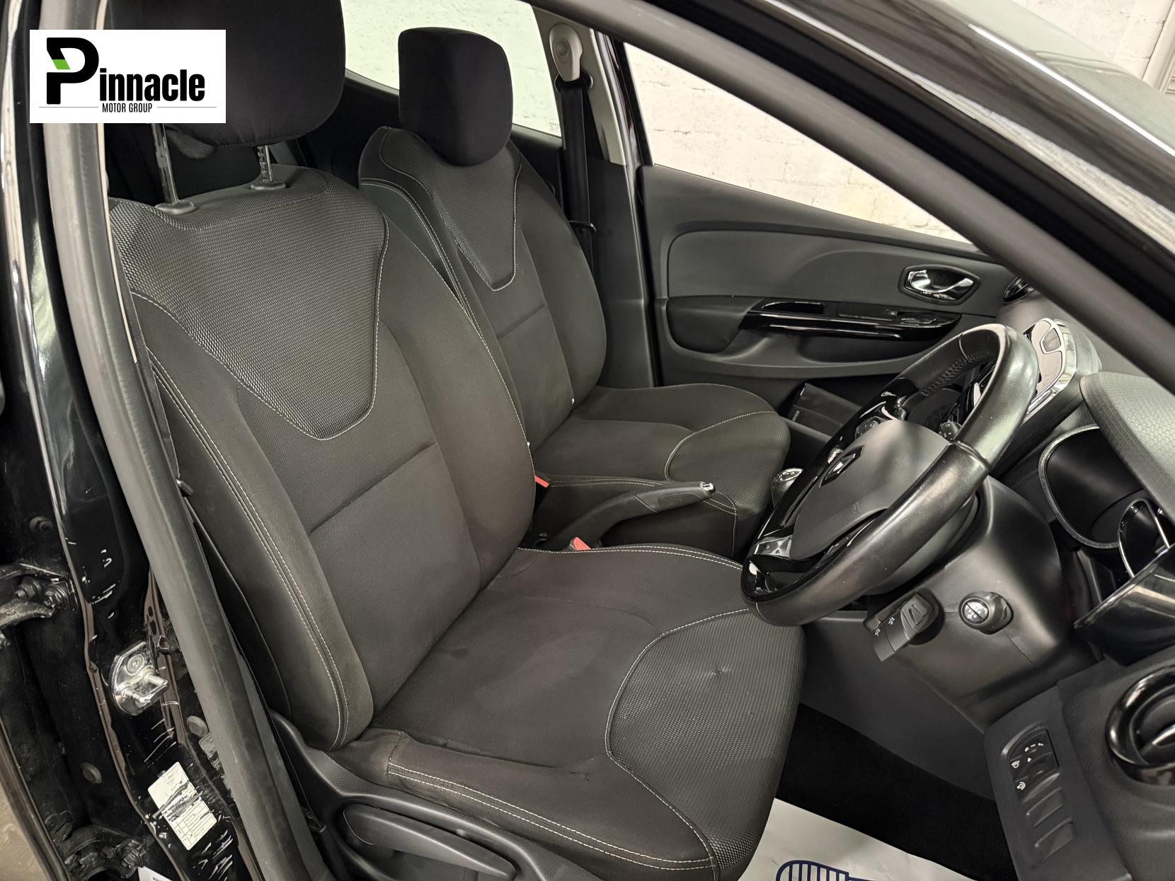Renault Clio 1.2 16V Dynamique MediaNav Hatchback 5dr Petrol Manual Euro 5 (75 ps)