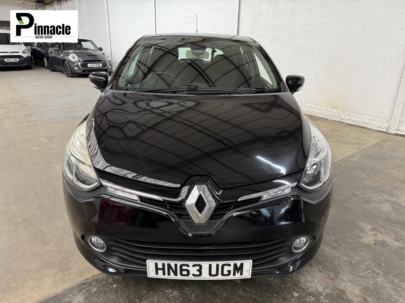 Renault Clio 1.2 16V Dynamique MediaNav Hatchback 5dr Petrol Manual Euro 5 (75 ps)
