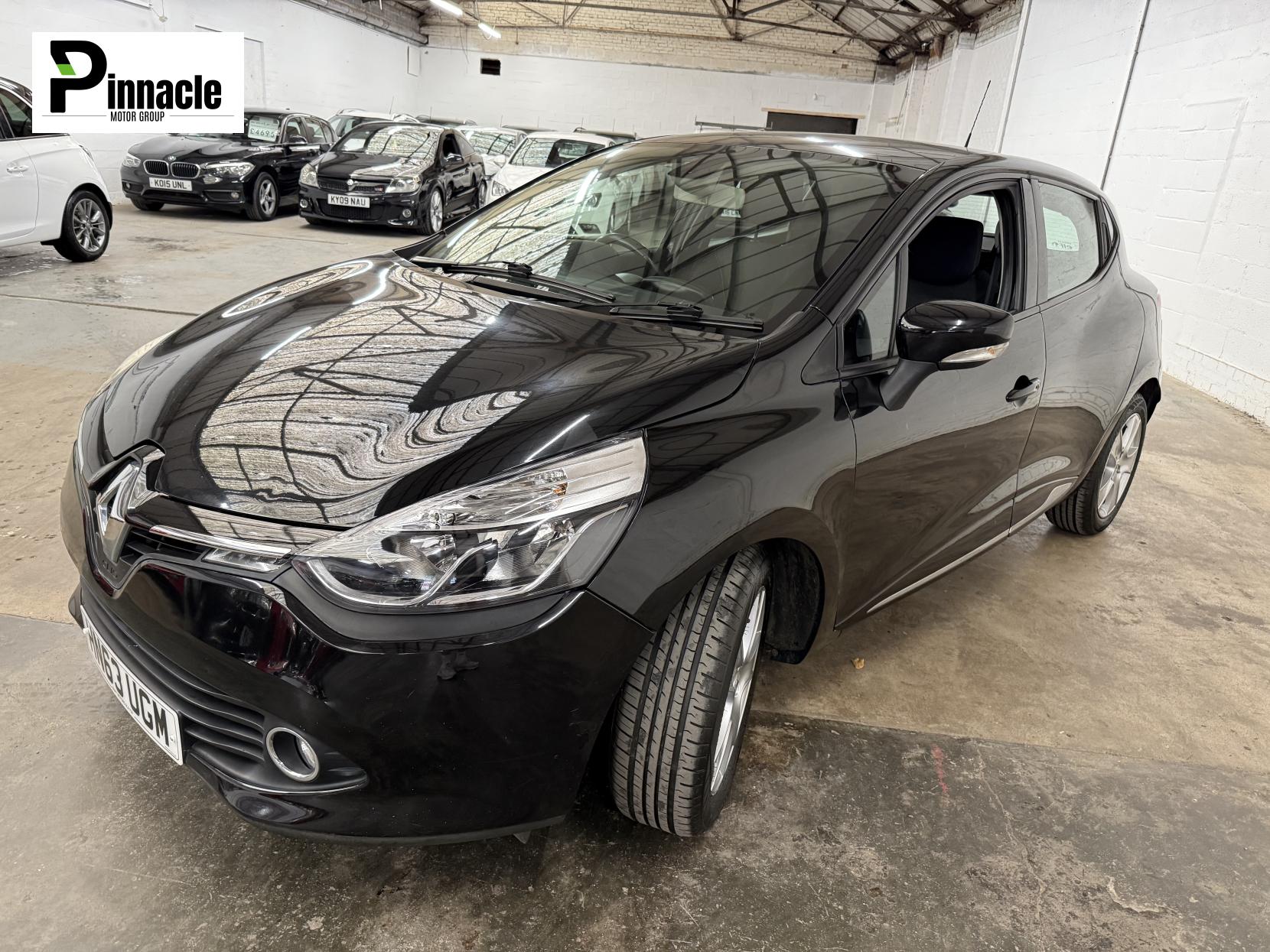 Renault Clio 1.2 16V Dynamique MediaNav Hatchback 5dr Petrol Manual Euro 5 (75 ps)