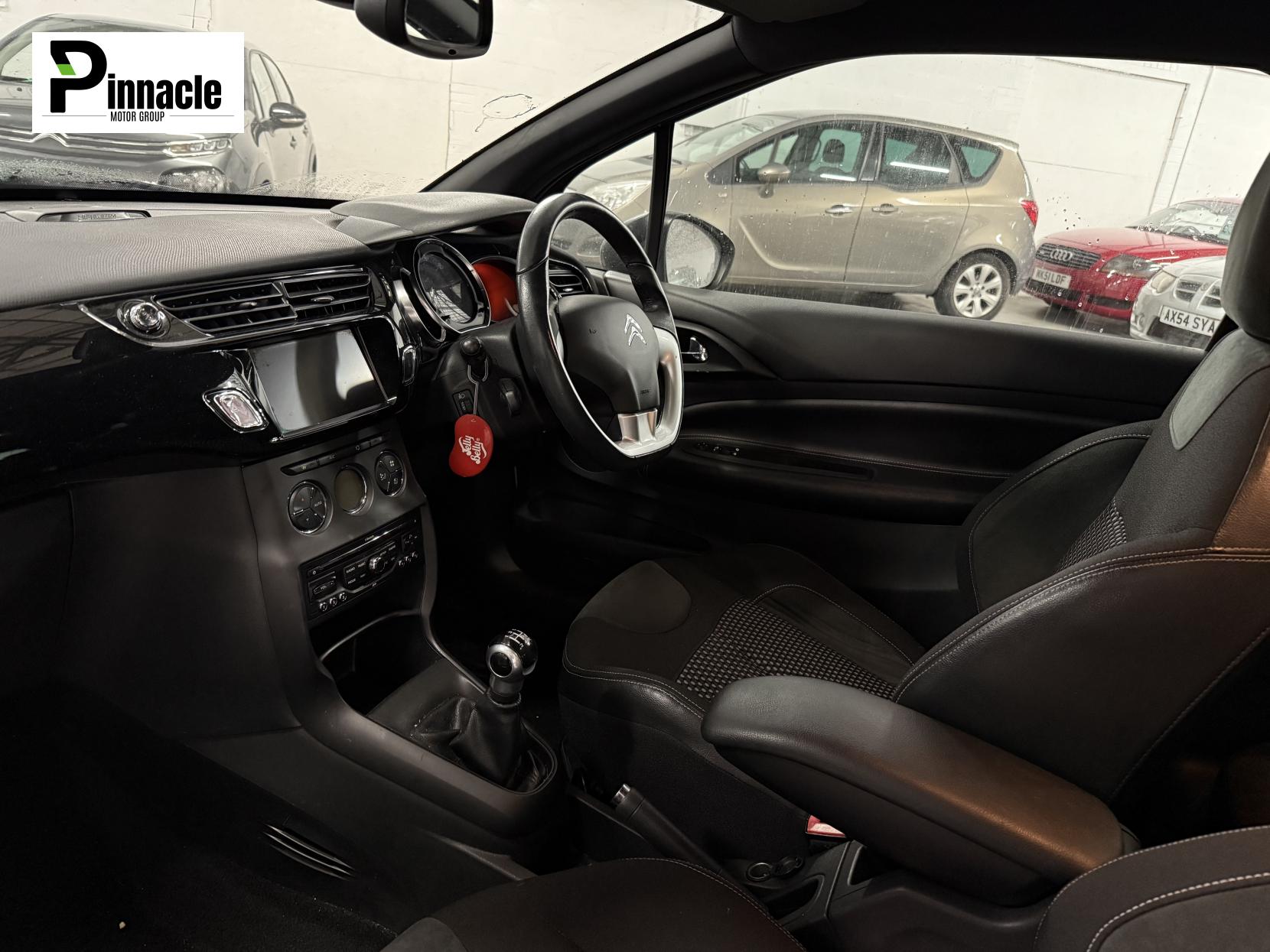 Citroen DS3 1.4 VTi 16V DSign Hatchback 3dr Petrol Manual Euro 5 (95 ps)