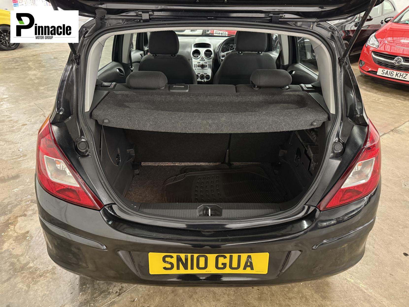 Vauxhall Corsa 1.2i 16v Exclusiv Hatchback 5dr Petrol Manual (124 g/km, 84 bhp)