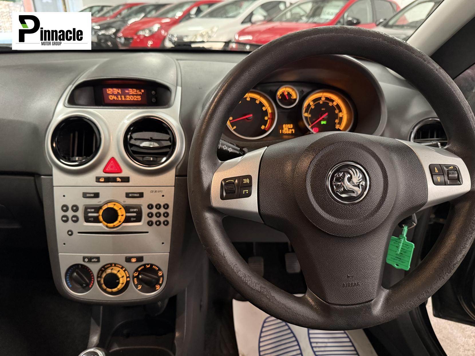 Vauxhall Corsa 1.2i 16v Exclusiv Hatchback 5dr Petrol Manual (124 g/km, 84 bhp)