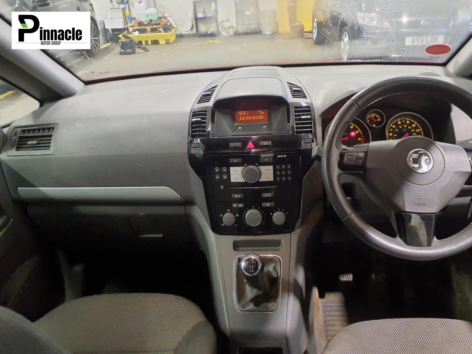 Vauxhall Zafira 1.8 16V Exclusiv MPV 5dr Petrol Manual Euro 5 (120 ps)