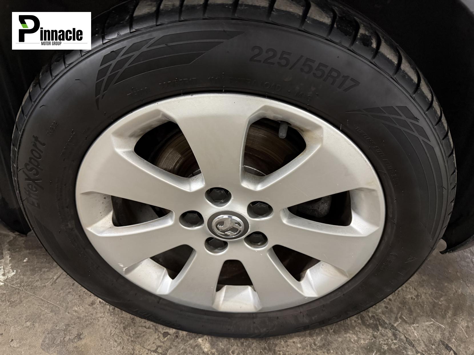 Vauxhall Insignia 2.0 CDTi ecoFLEX SRi Hatchback 5dr Diesel Manual Euro 5 (s/s) (160 ps)