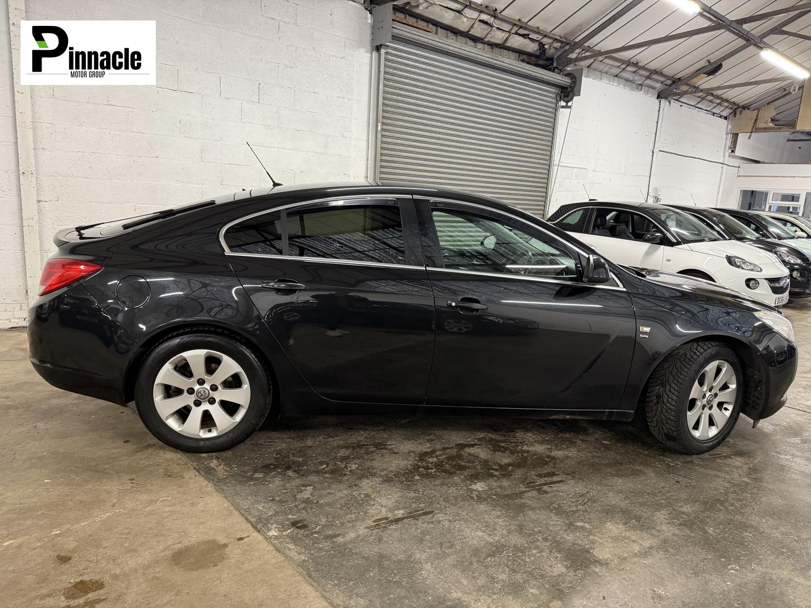 Vauxhall Insignia 2.0 CDTi ecoFLEX SRi Hatchback 5dr Diesel Manual Euro 5 (s/s) (160 ps)