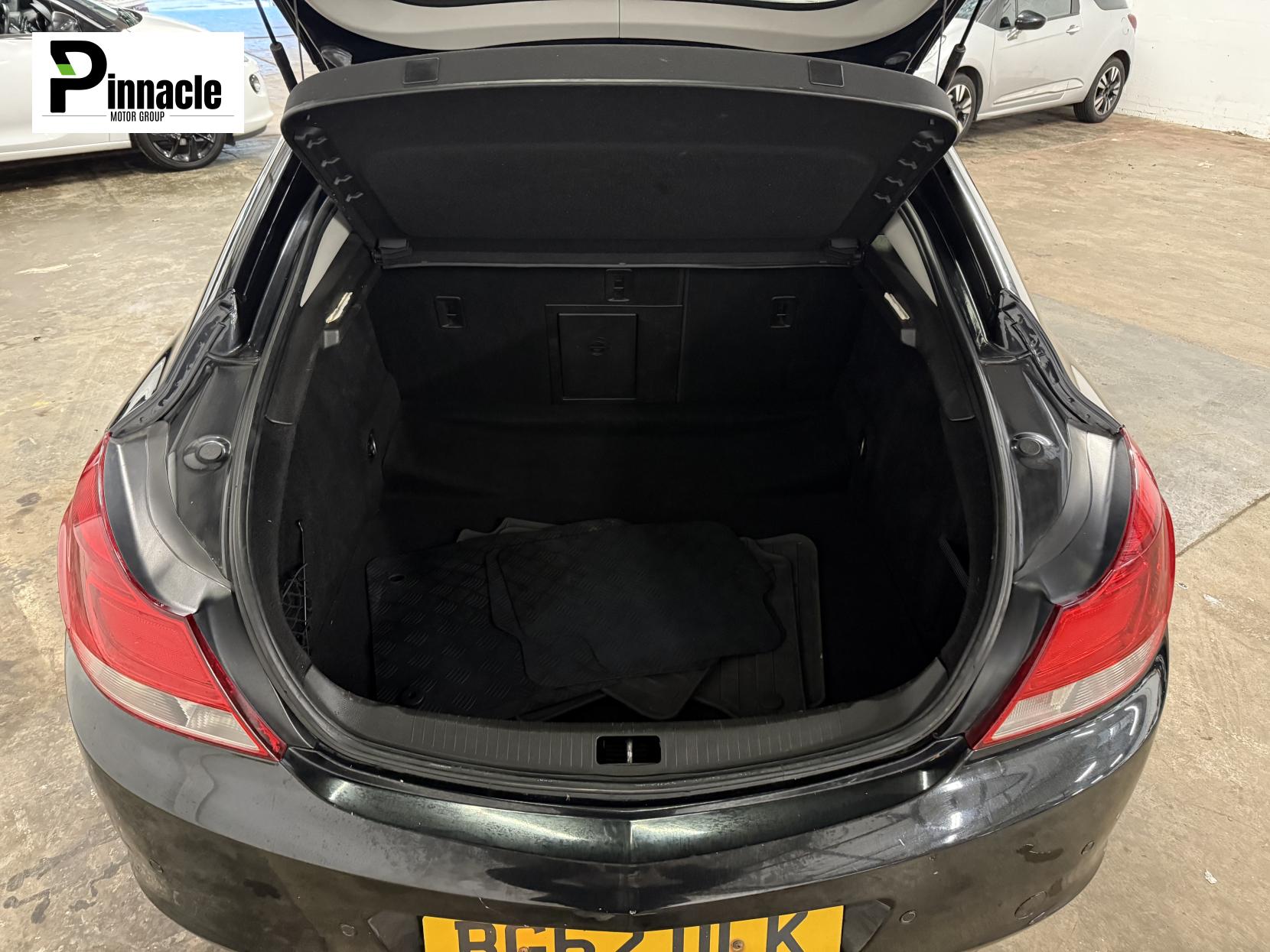 Vauxhall Insignia 2.0 CDTi ecoFLEX SRi Hatchback 5dr Diesel Manual Euro 5 (s/s) (160 ps)