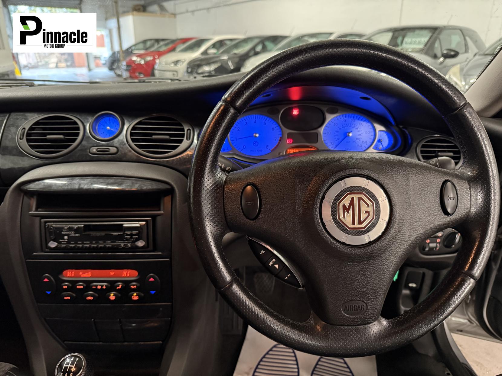 MG ZT 2.5 190 + Saloon 4dr Petrol Manual (239 g/km, 188 bhp)