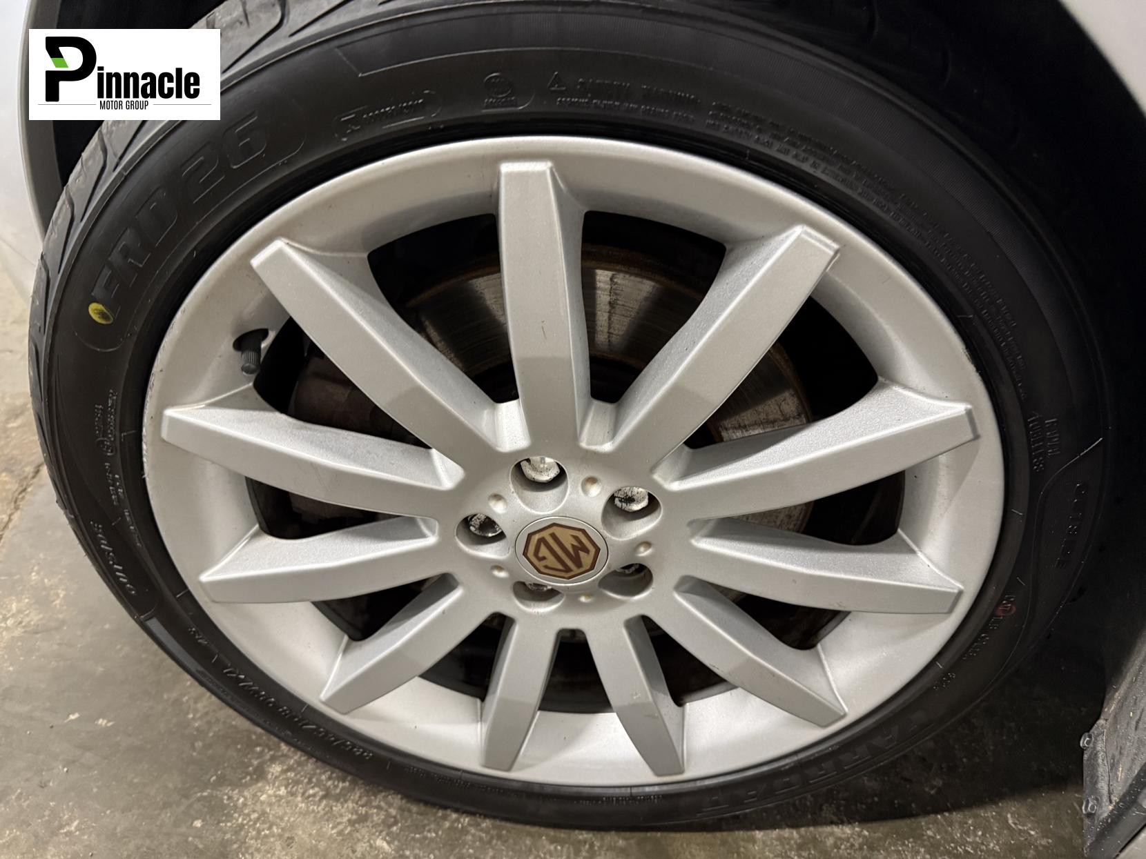 MG ZT 2.5 190 + Saloon 4dr Petrol Manual (239 g/km, 188 bhp)