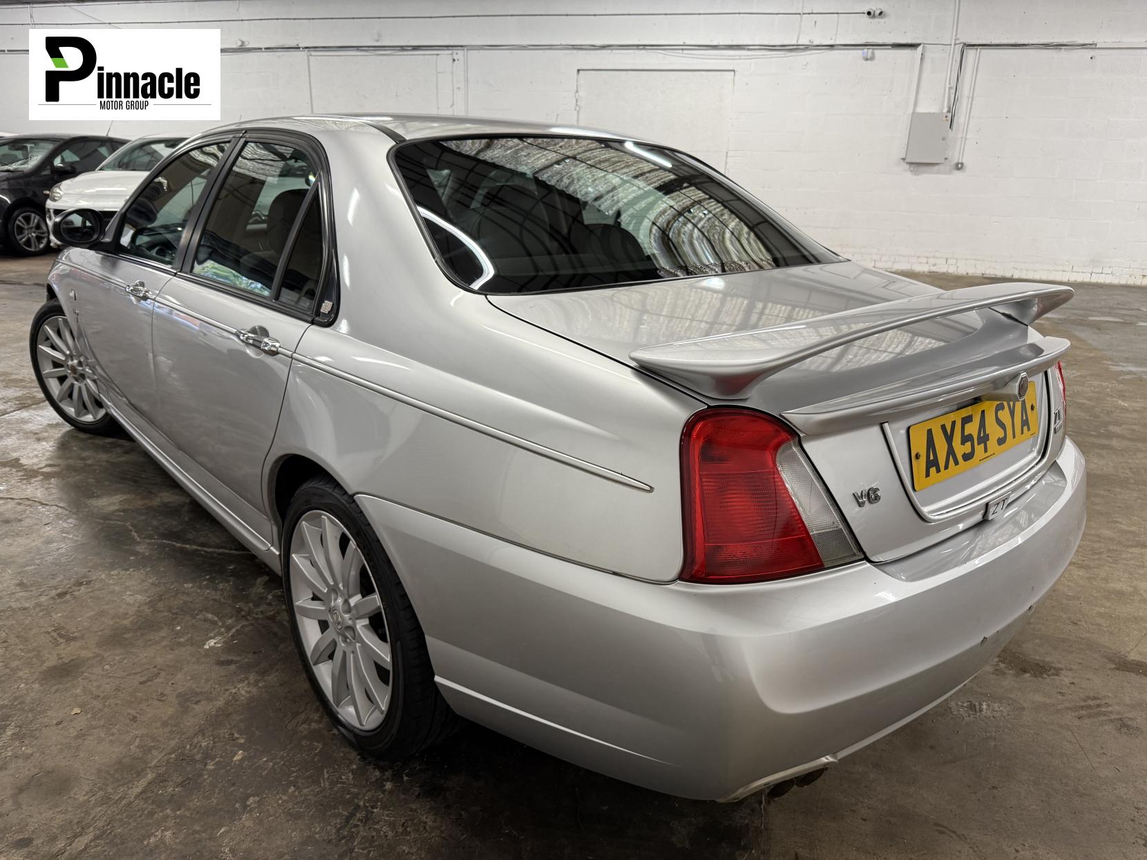 MG ZT 2.5 190 + Saloon 4dr Petrol Manual (239 g/km, 188 bhp)