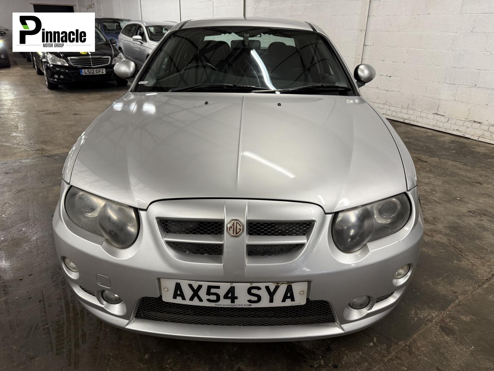 MG ZT 2.5 190 + Saloon 4dr Petrol Manual (239 g/km, 188 bhp)