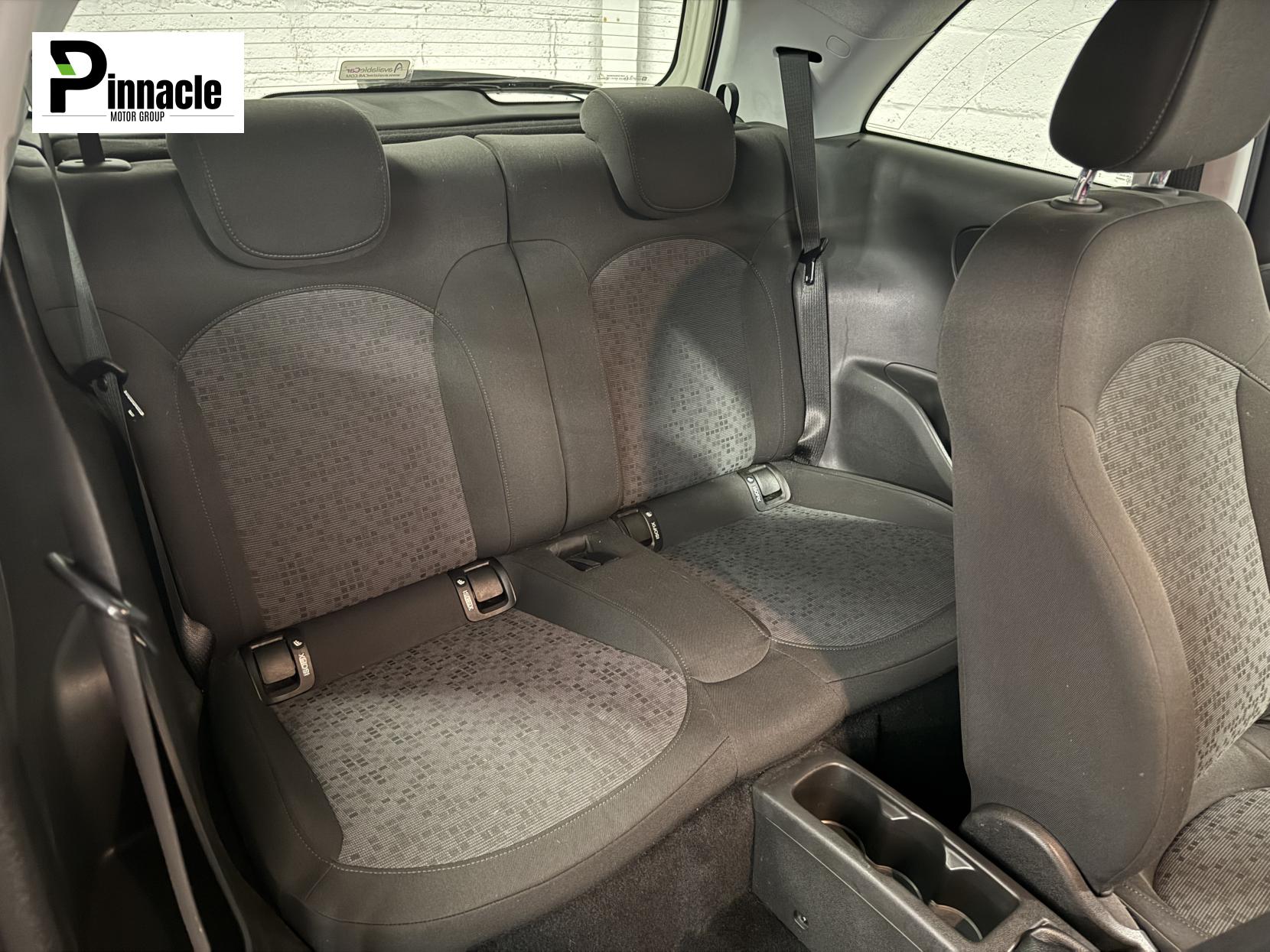 Vauxhall ADAM 1.4 16v JAM Hatchback 3dr Petrol Manual Euro 5 (87 ps)