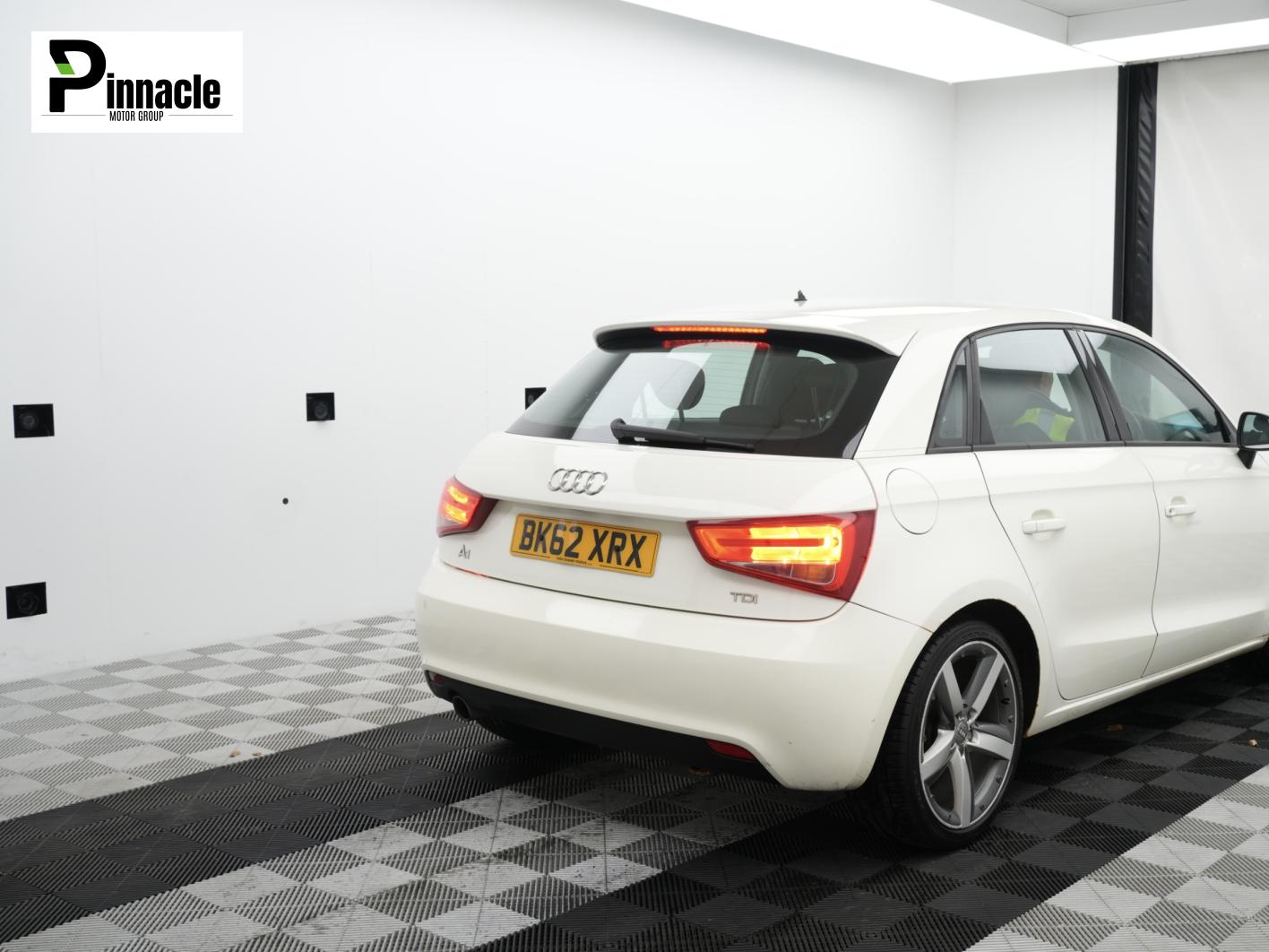 Audi A1 1.6 TDI Sport Sportback 5dr Diesel Manual Euro 5 (s/s) (105 ps)
