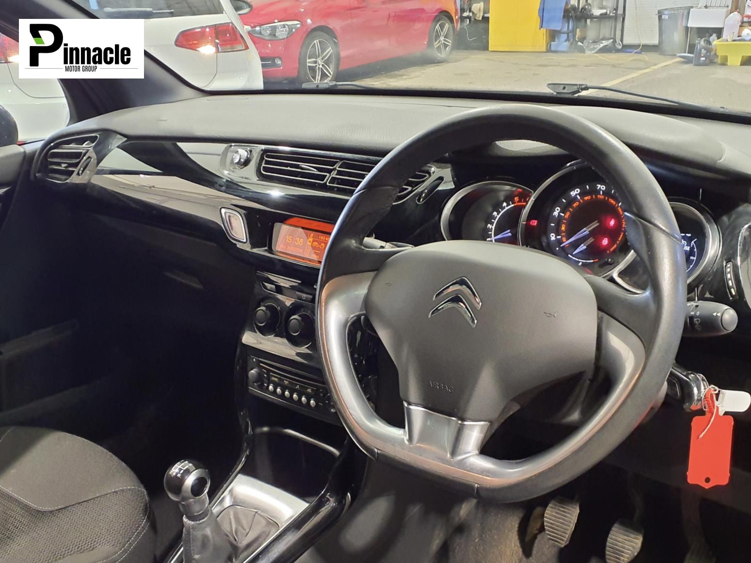 Citroen DS3 1.6 e-HDi Airdream DStyle Hatchback 3dr Diesel Manual Euro 5 (s/s) (90 ps)