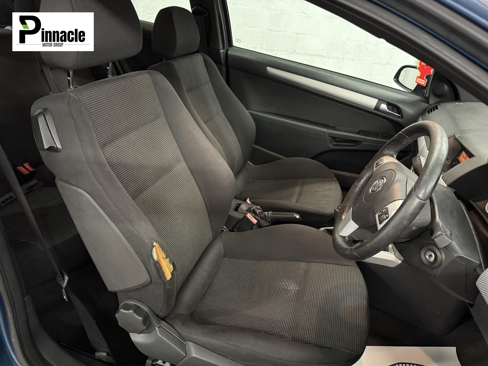 Vauxhall Astra 1.6i 16v SXi Sport Hatch 3dr Petrol Manual (158 g/km, 103 bhp)