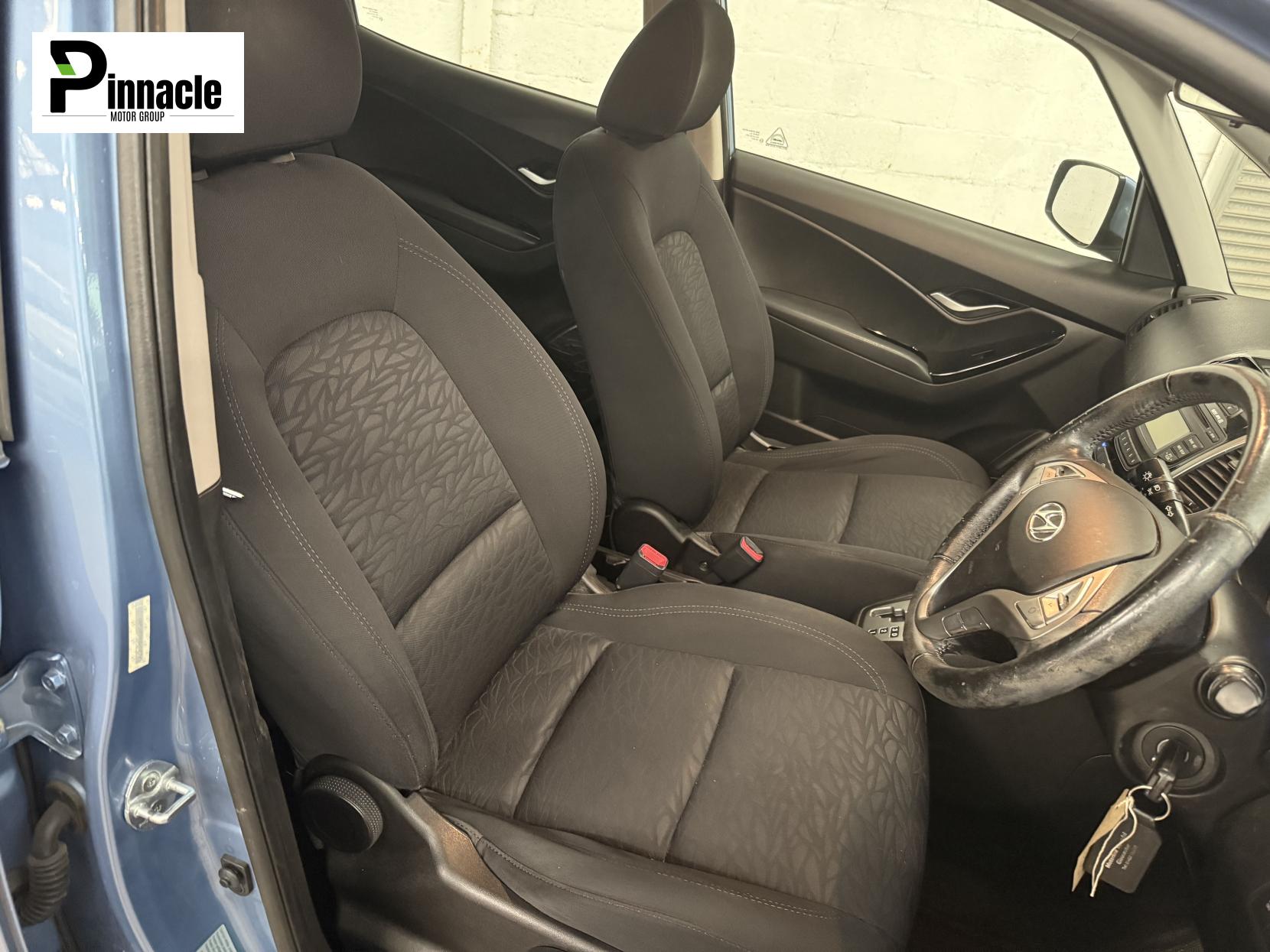 Hyundai ix20 1.6 Active Hatchback 5dr Petrol Auto Euro 5 (123 bhp)